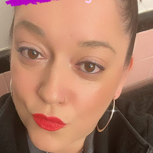 Meet your Posher, Denise